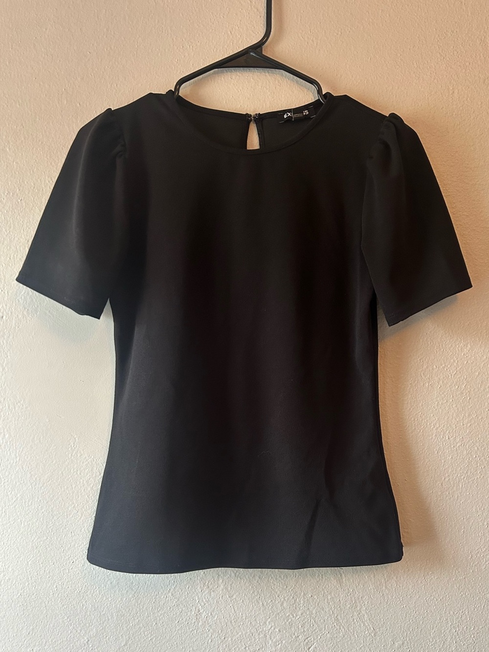 Express Black Puff-Sleeve Top